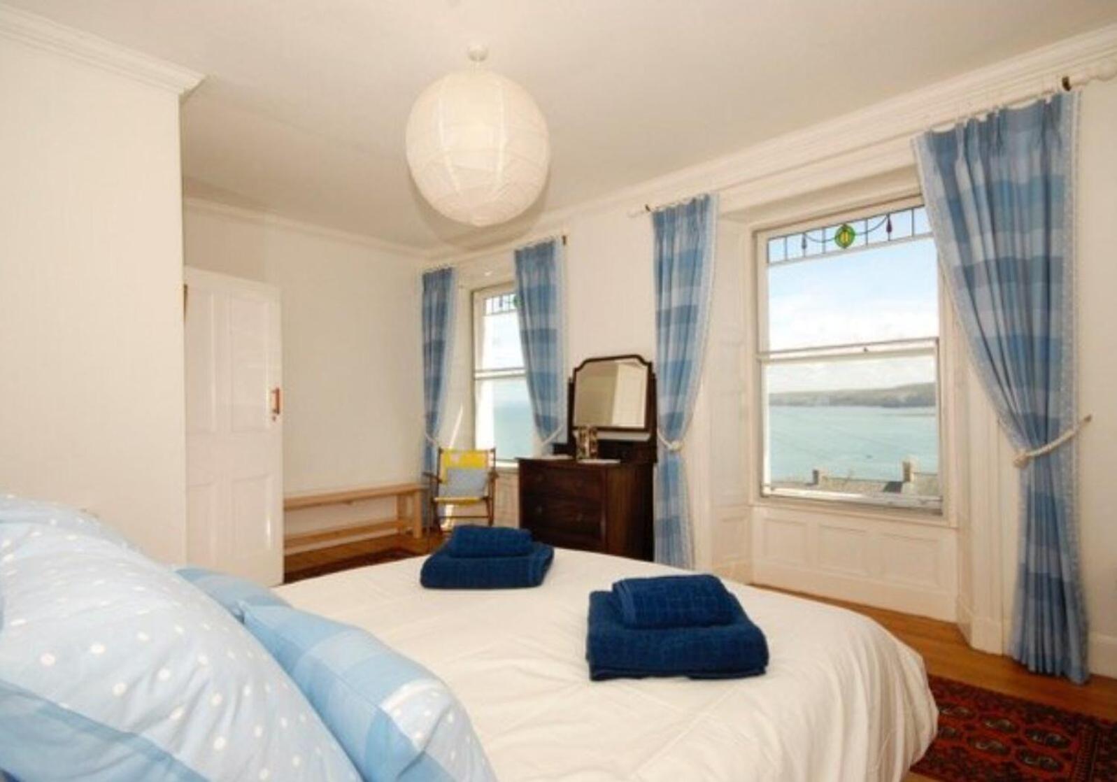Bronwydd, Large Holiday Home In Seaside Town Of New Quay 新码头 外观 照片