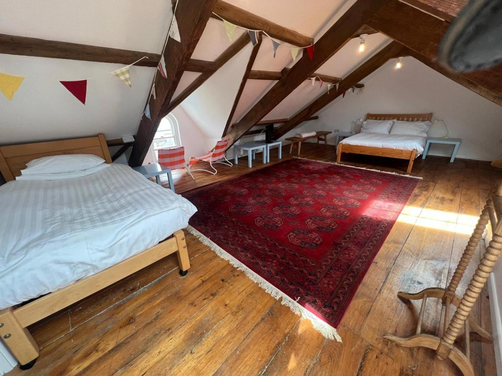 Bronwydd, Large Holiday Home In Seaside Town Of New Quay 新码头 外观 照片